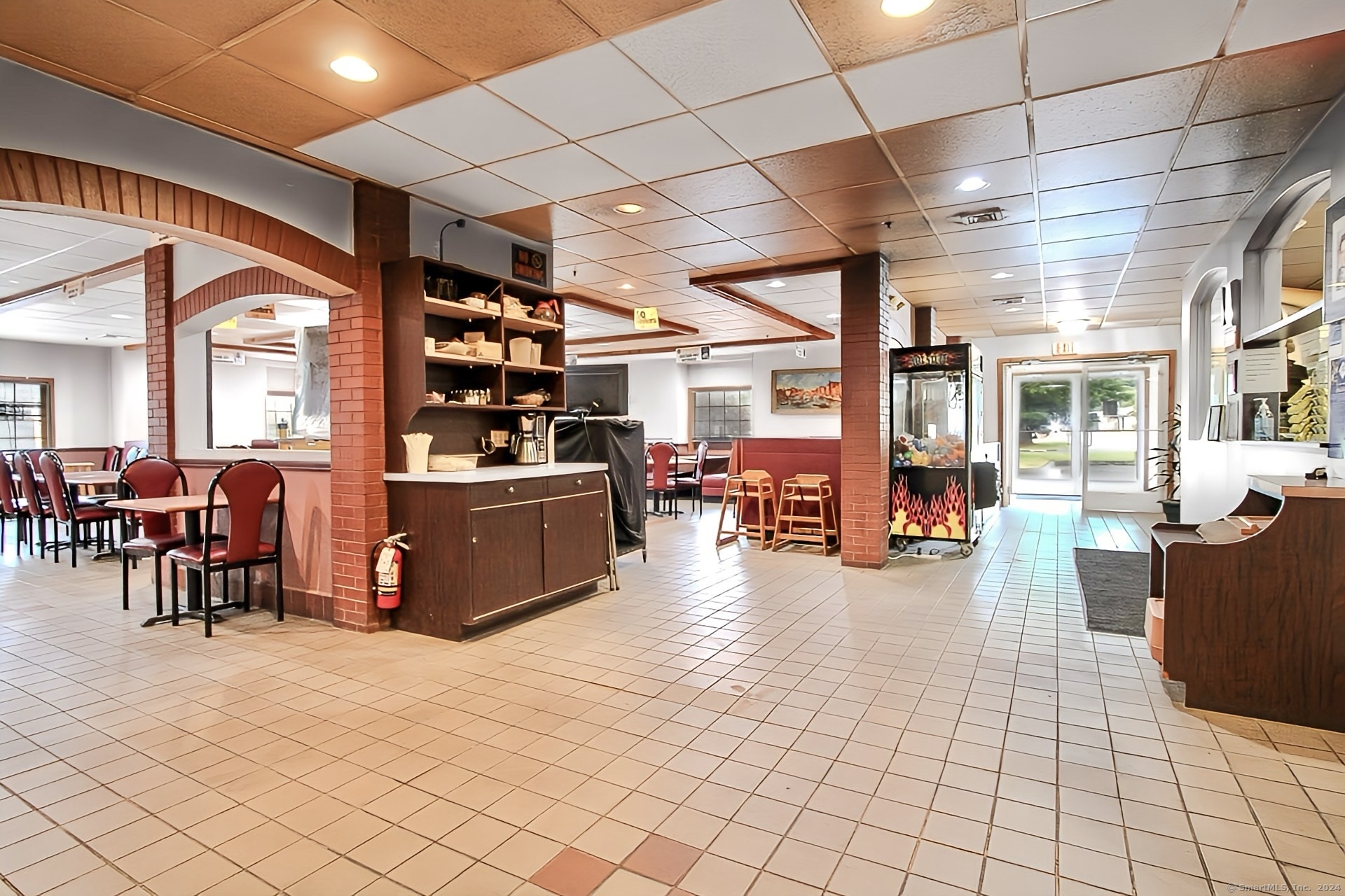 Windsor Locks, Connecticut 06096, United States, ,2 BathroomsBathrooms,Commercial,Active,252004