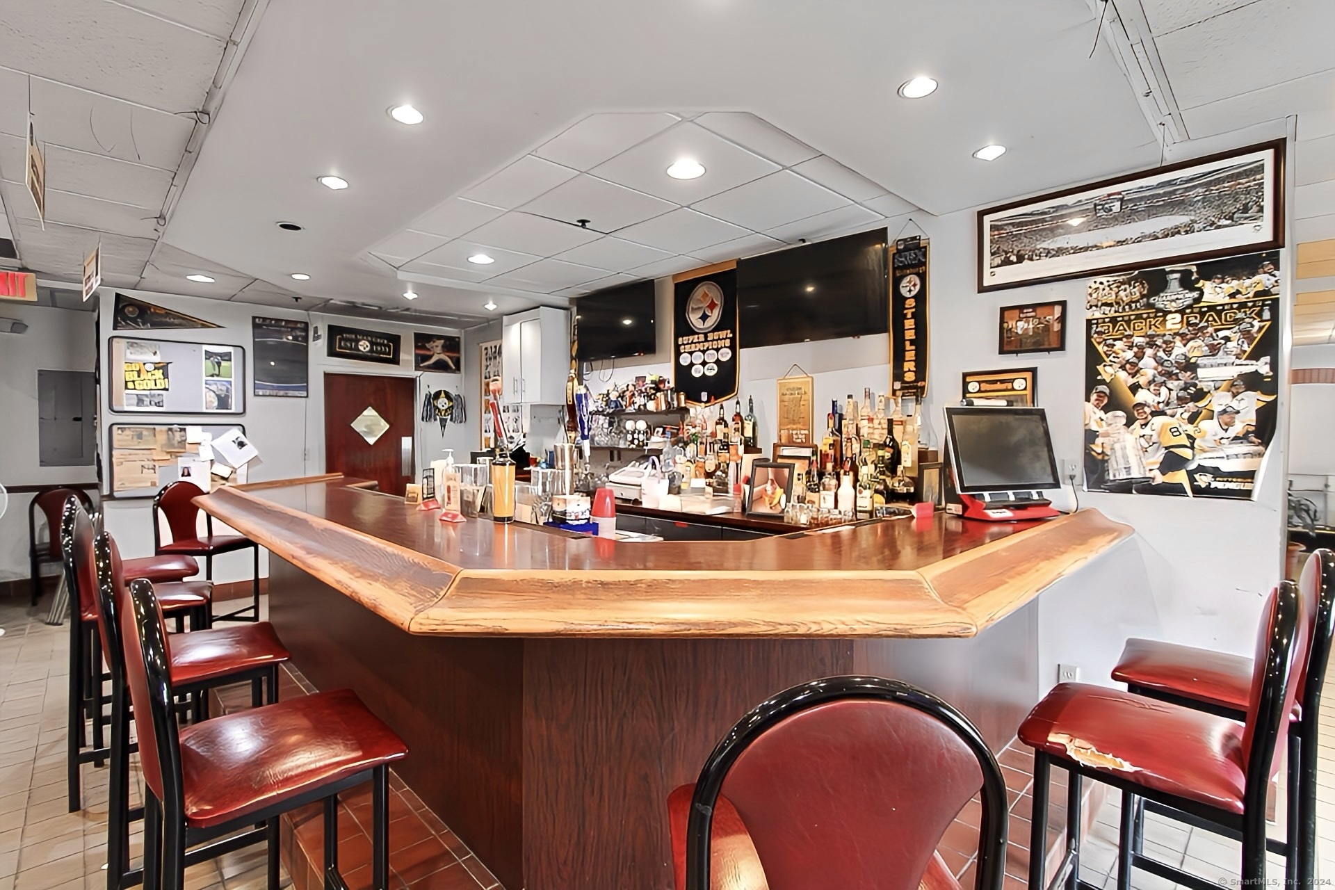 Windsor Locks, Connecticut 06096, United States, ,2 BathroomsBathrooms,Commercial,Active,252004