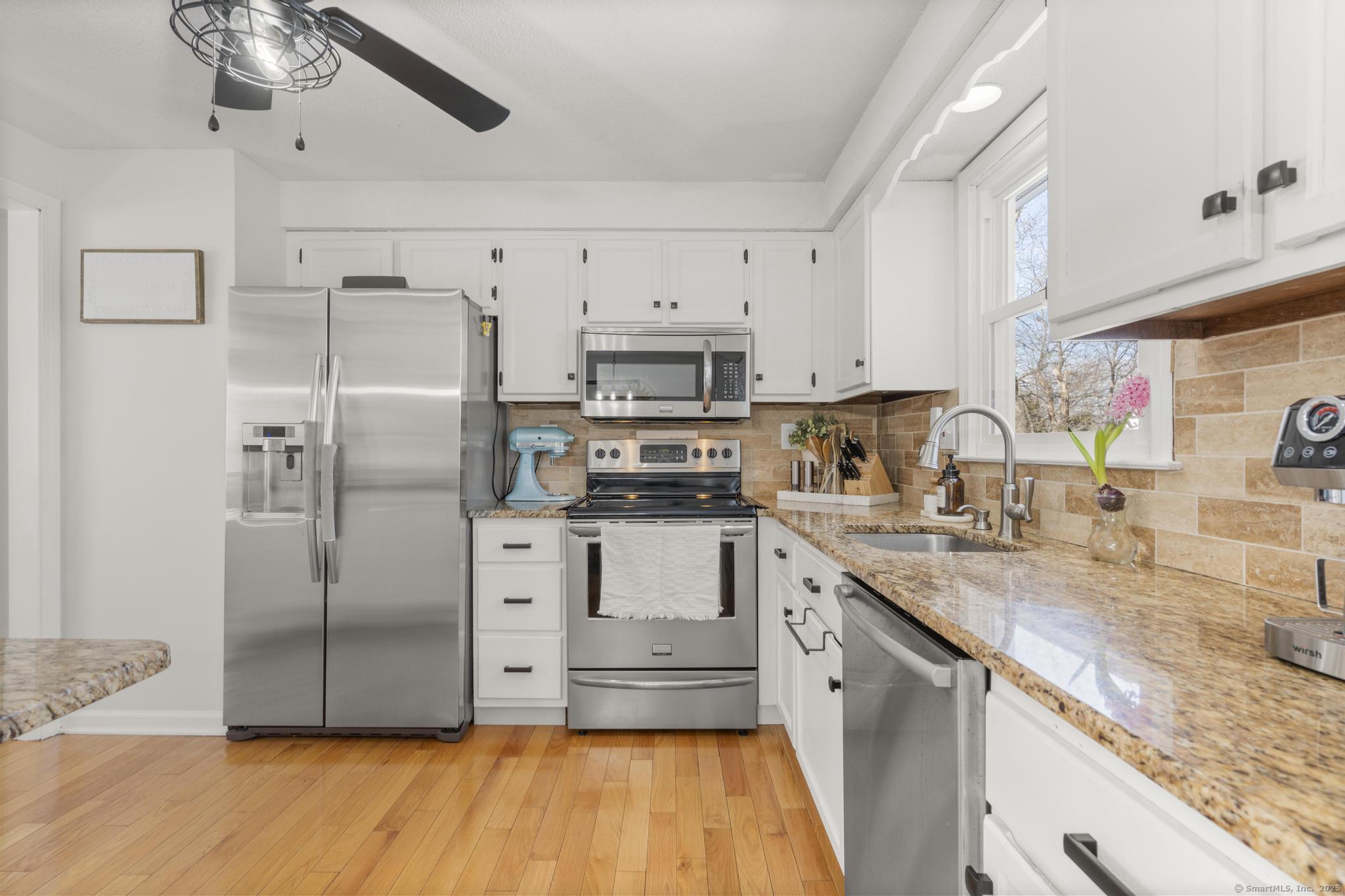 95 Tanglewood Drive, Hamden, Connecticut image 12
