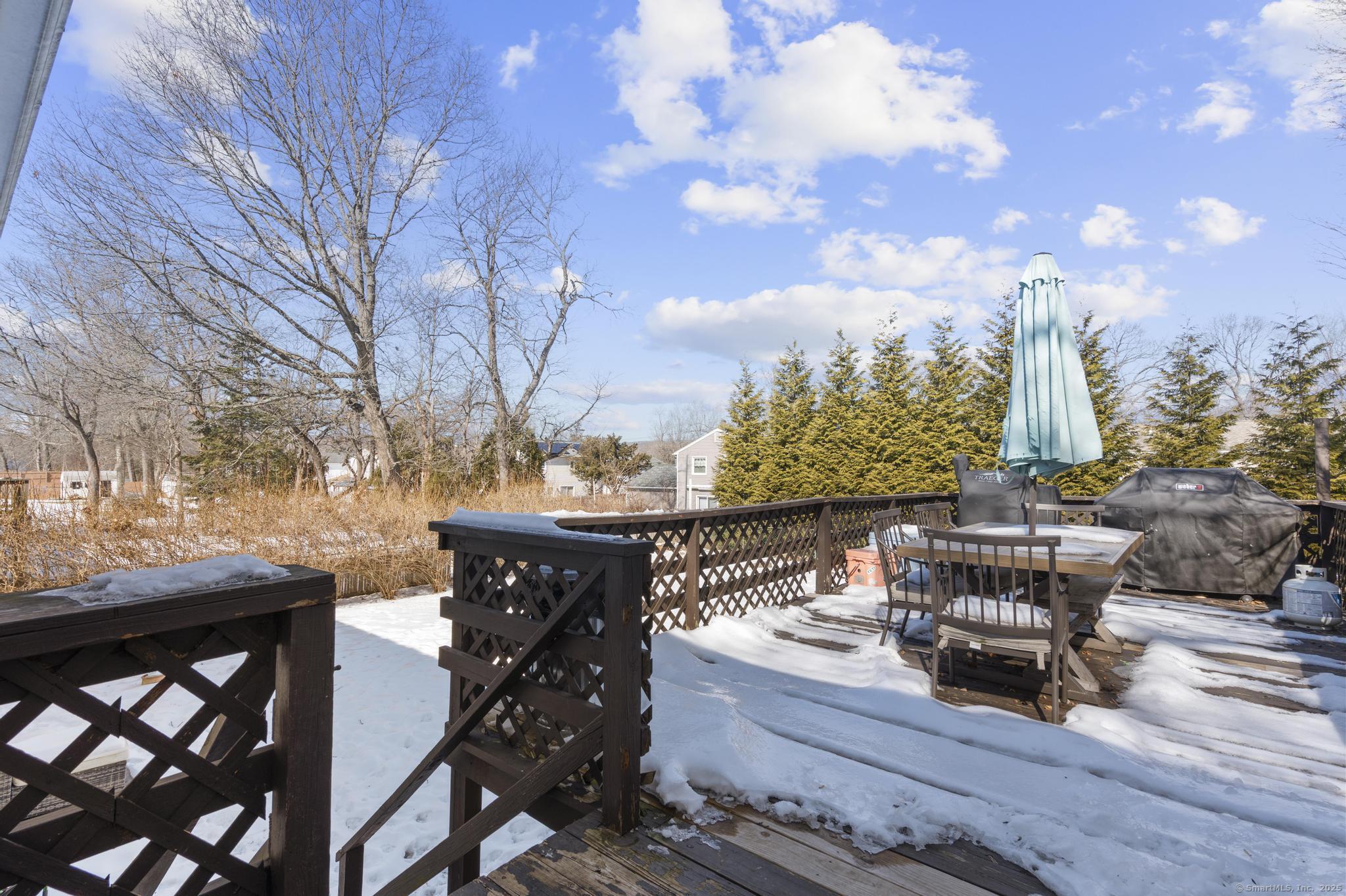 95 Tanglewood Drive, Hamden, Connecticut image 32