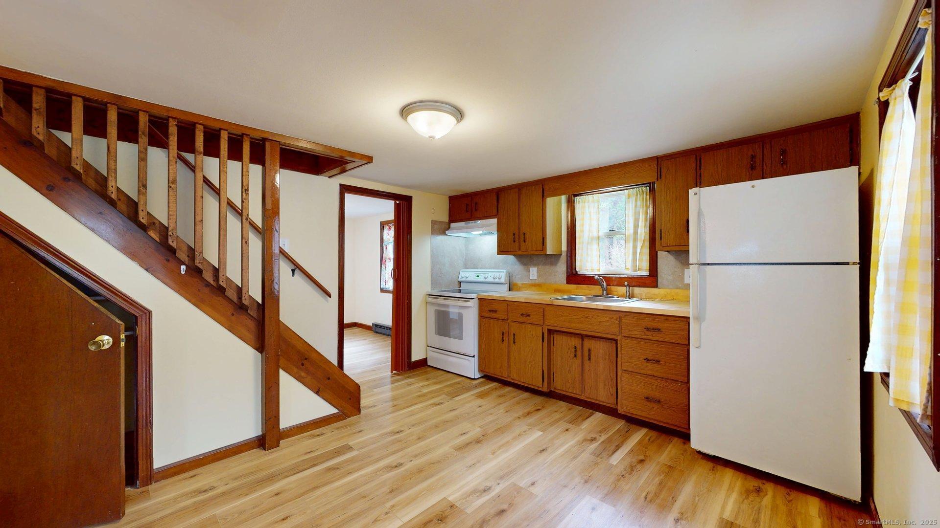 199 Toll Gate Road, Groton, Connecticut image 4