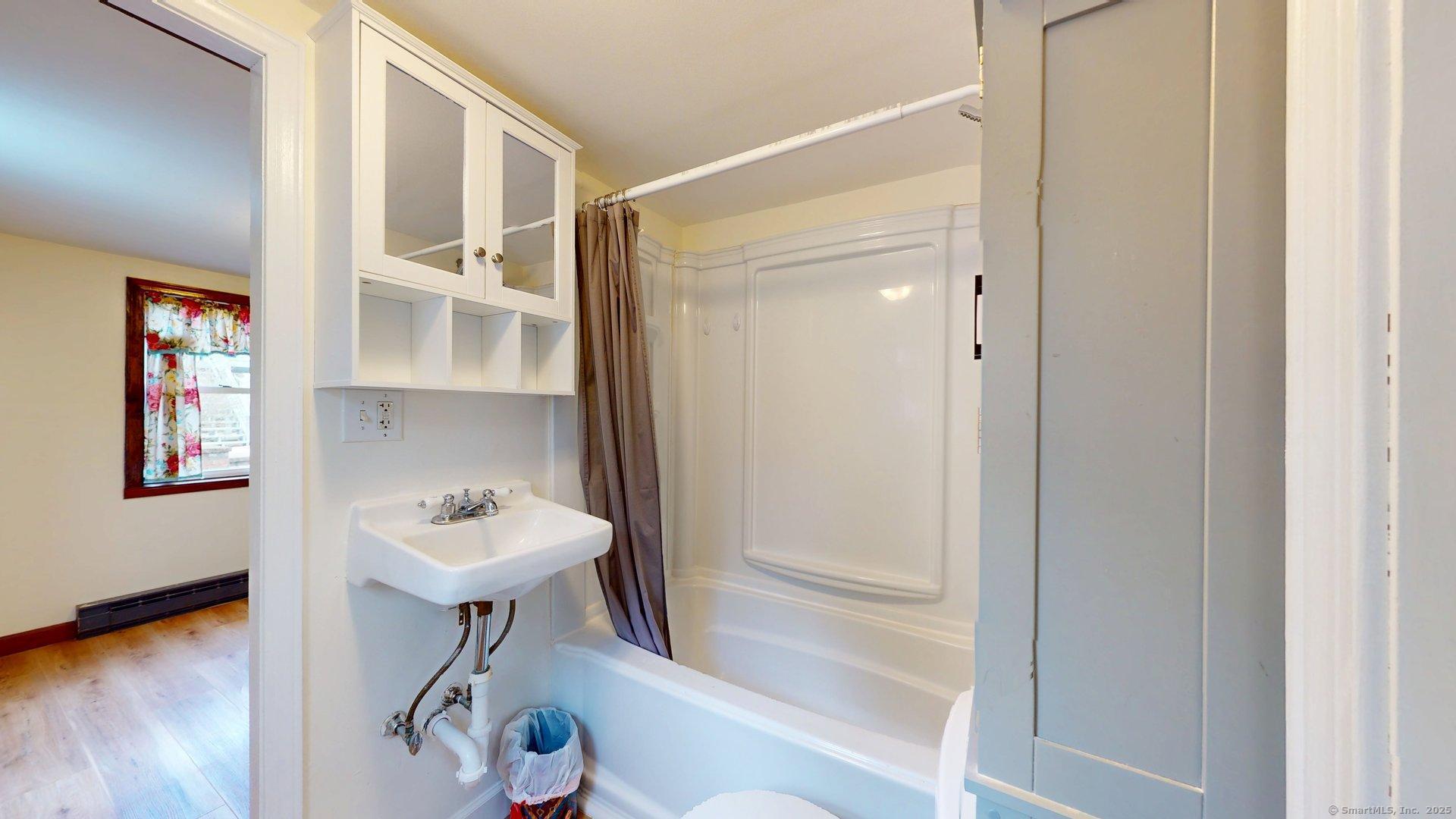 199 Toll Gate Road, Groton, Connecticut image 17