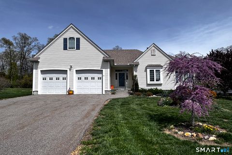 Photo of 6 Flanders Woods Lane #6, Coventry, CT 06238 (MLS # 24171405)