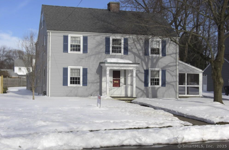 Rosedale Road, West Hartford, Connecticut - 4 Bedrooms  
2 Bathrooms  
10 Rooms - 