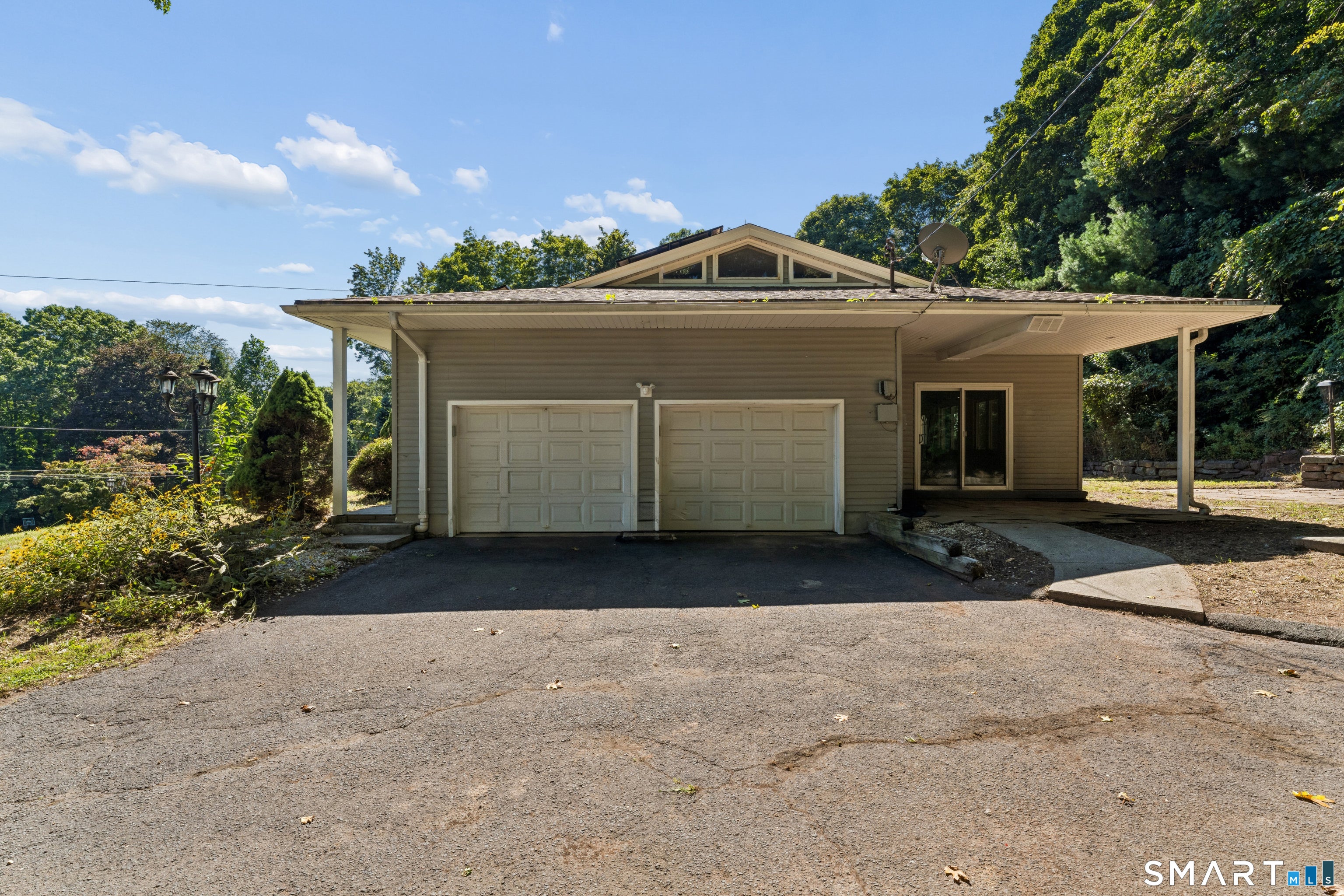 265 Brownstone Ridge