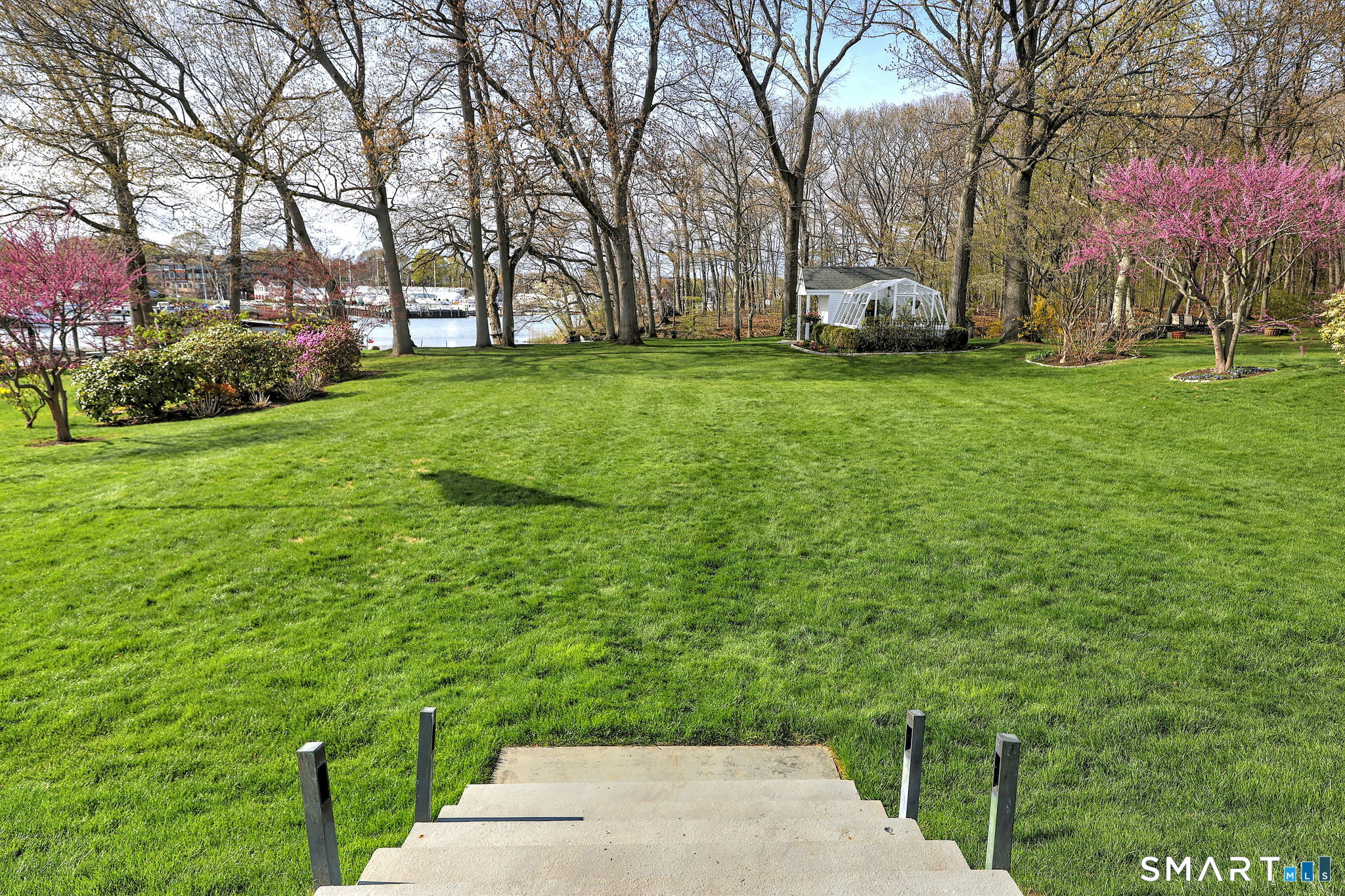 77 Carrington Avenue