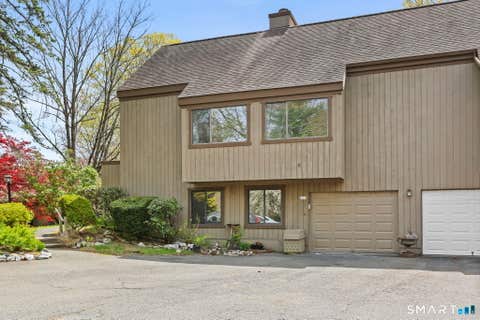 Condo For Sale - 298 Baton Lane #298 A<br/> Stratford, CT 06614