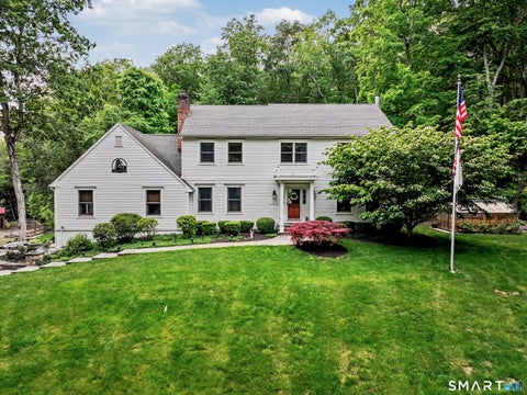 Homes For Sale - 9 Fox Hollow Lane<br/> Newtown, CT 06482
