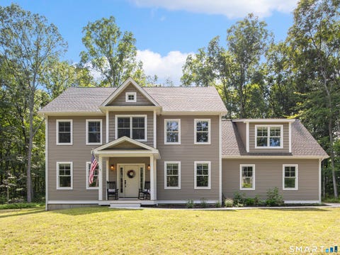 Photo of 34 Greenwich Place, Colchester, CT 06415 (MLS # 24200885)