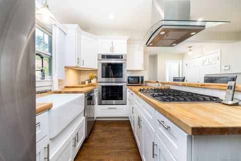 Tiny photo for 5 Scenic Drive, Portland, CT 06480 (MLS # 24133402)