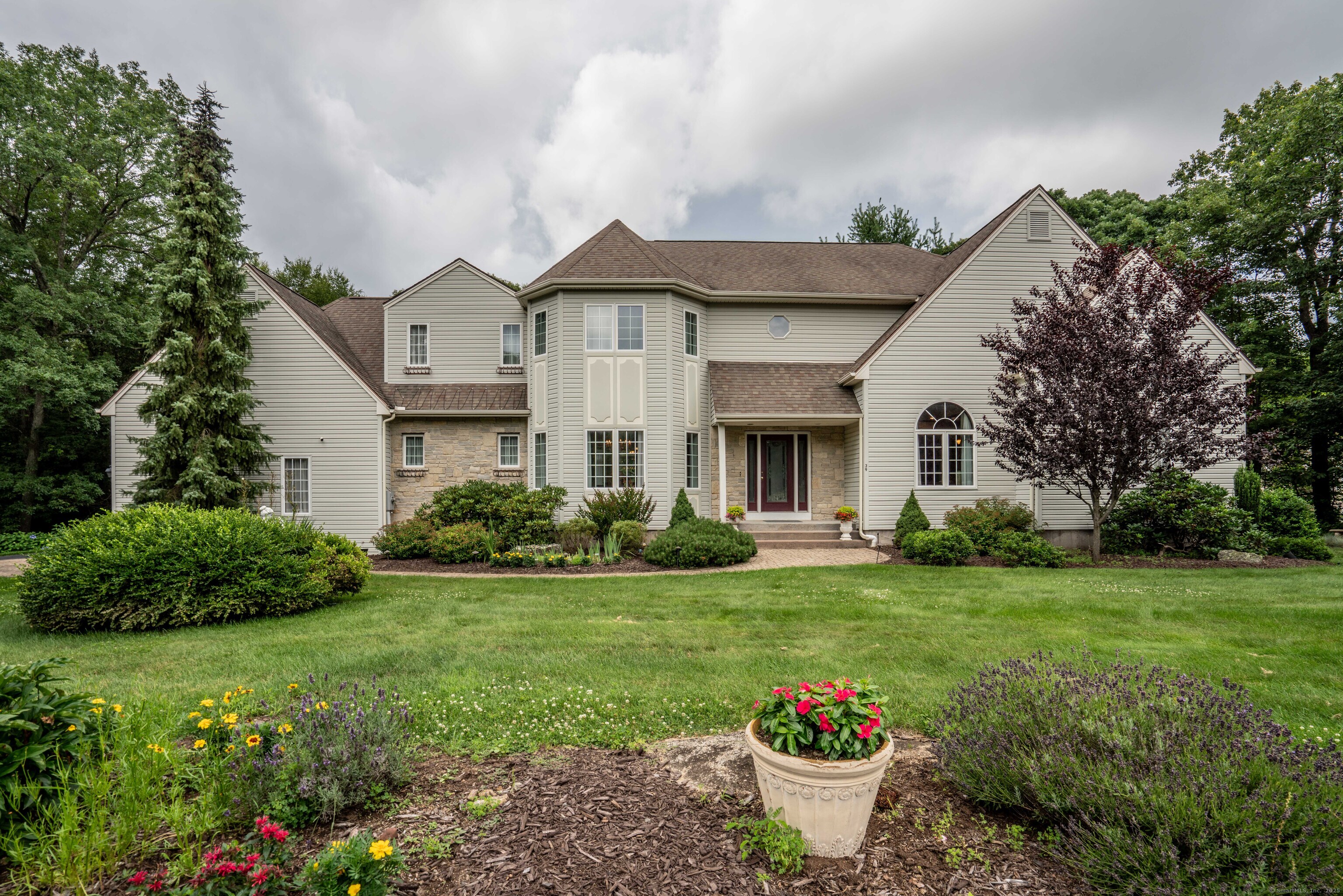 39 Tania Drive