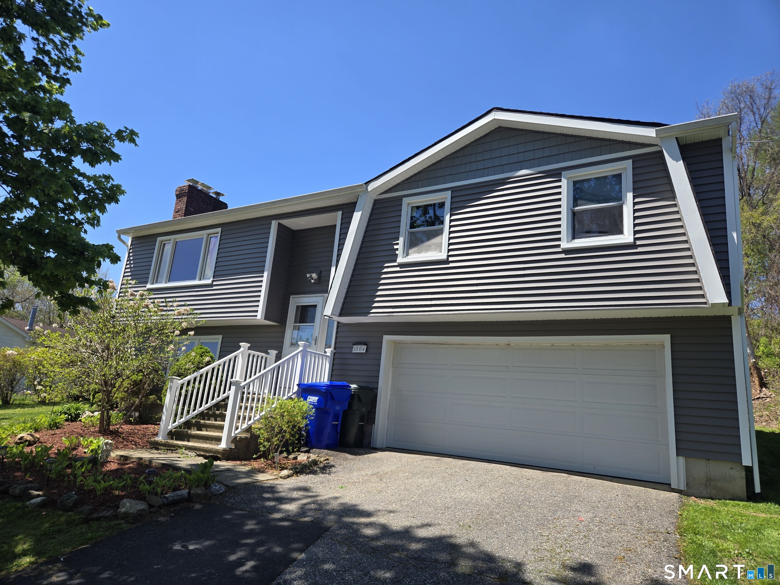 1004 Hickory Hill Road