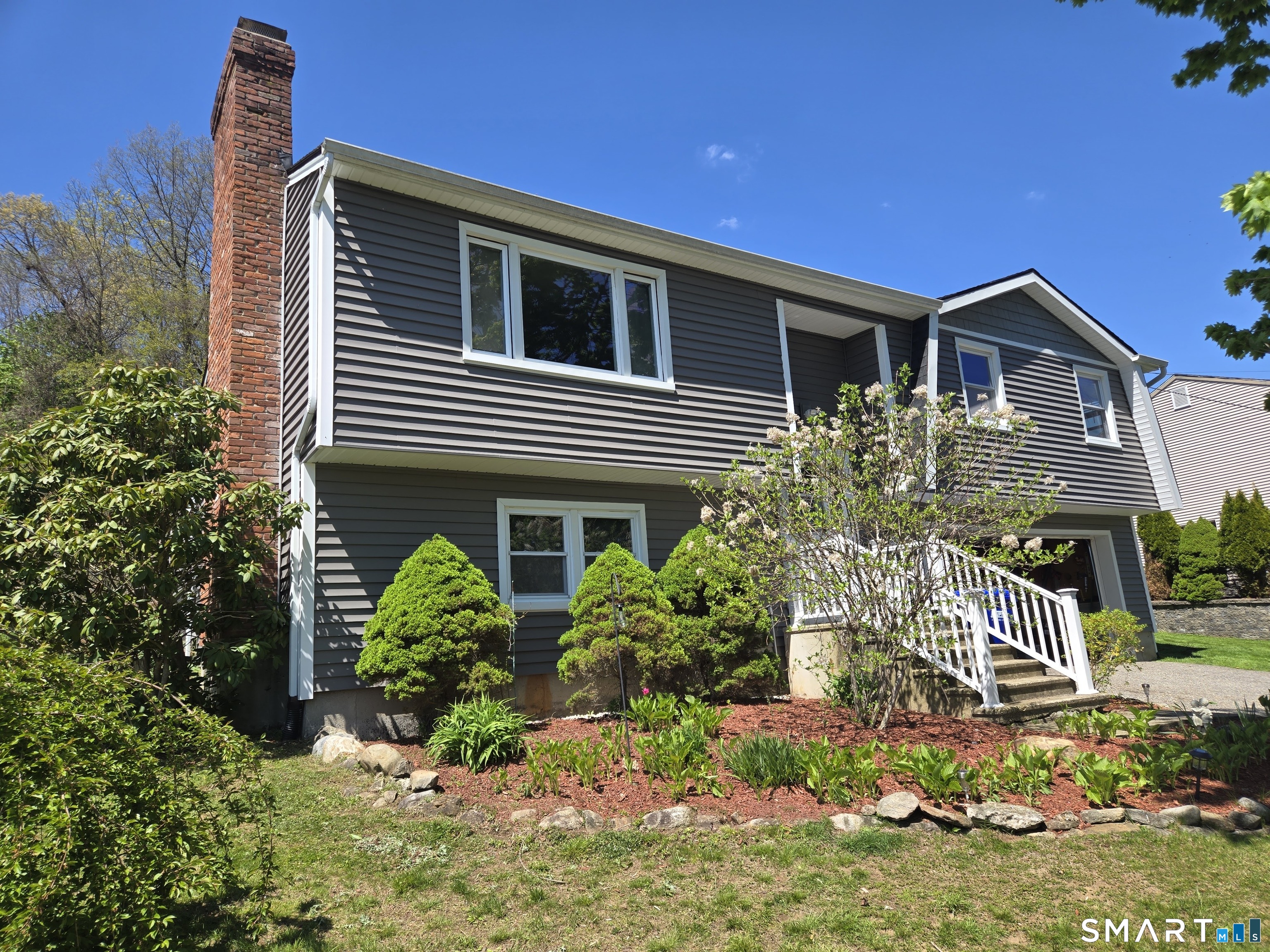 1004 Hickory Hill Road