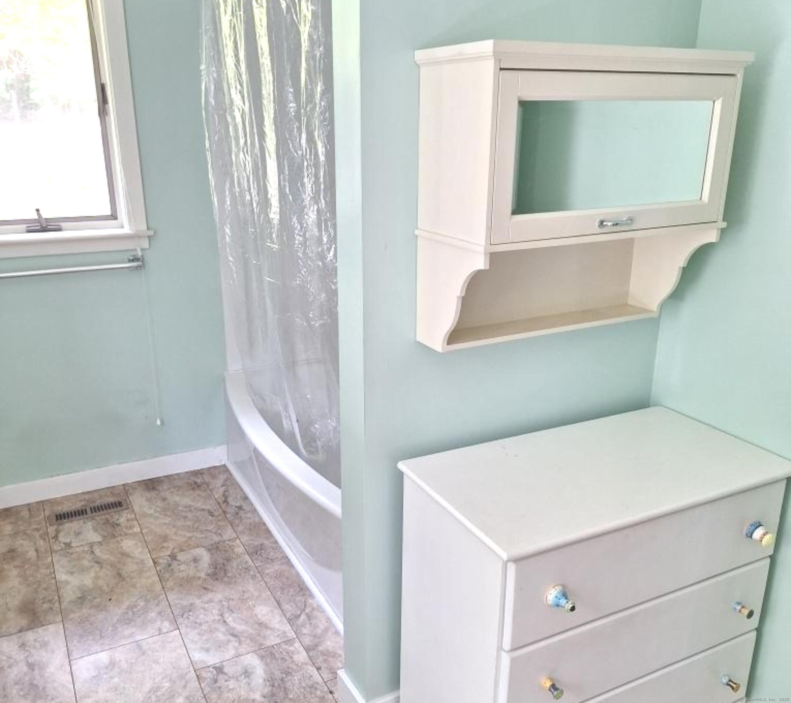 205 Butlertown Road, Waterford, Connecticut image 13