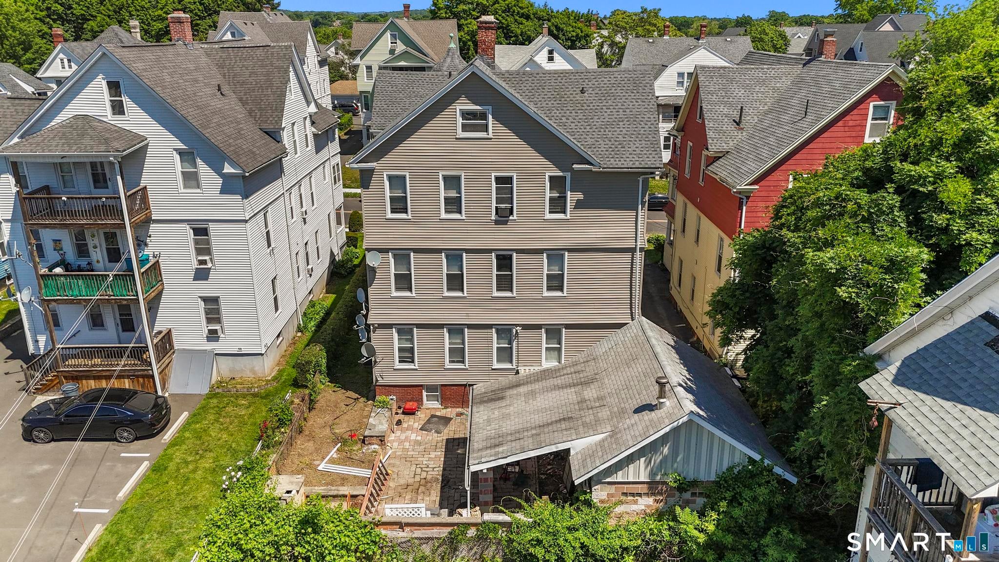 351 Chestnut Street
