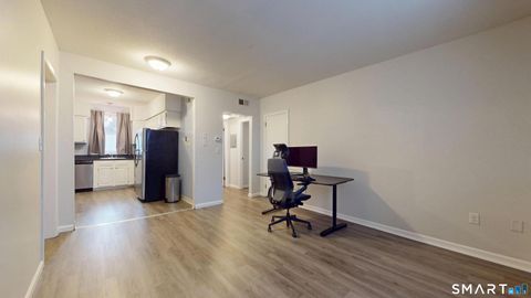 Photo of 45 Willard Street #3ER, Hartford, CT 06105 (MLS # 24147344)