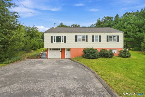 Photo of 107 Town Farm Road, Farmington, CT 06032 (MLS # 24205155)