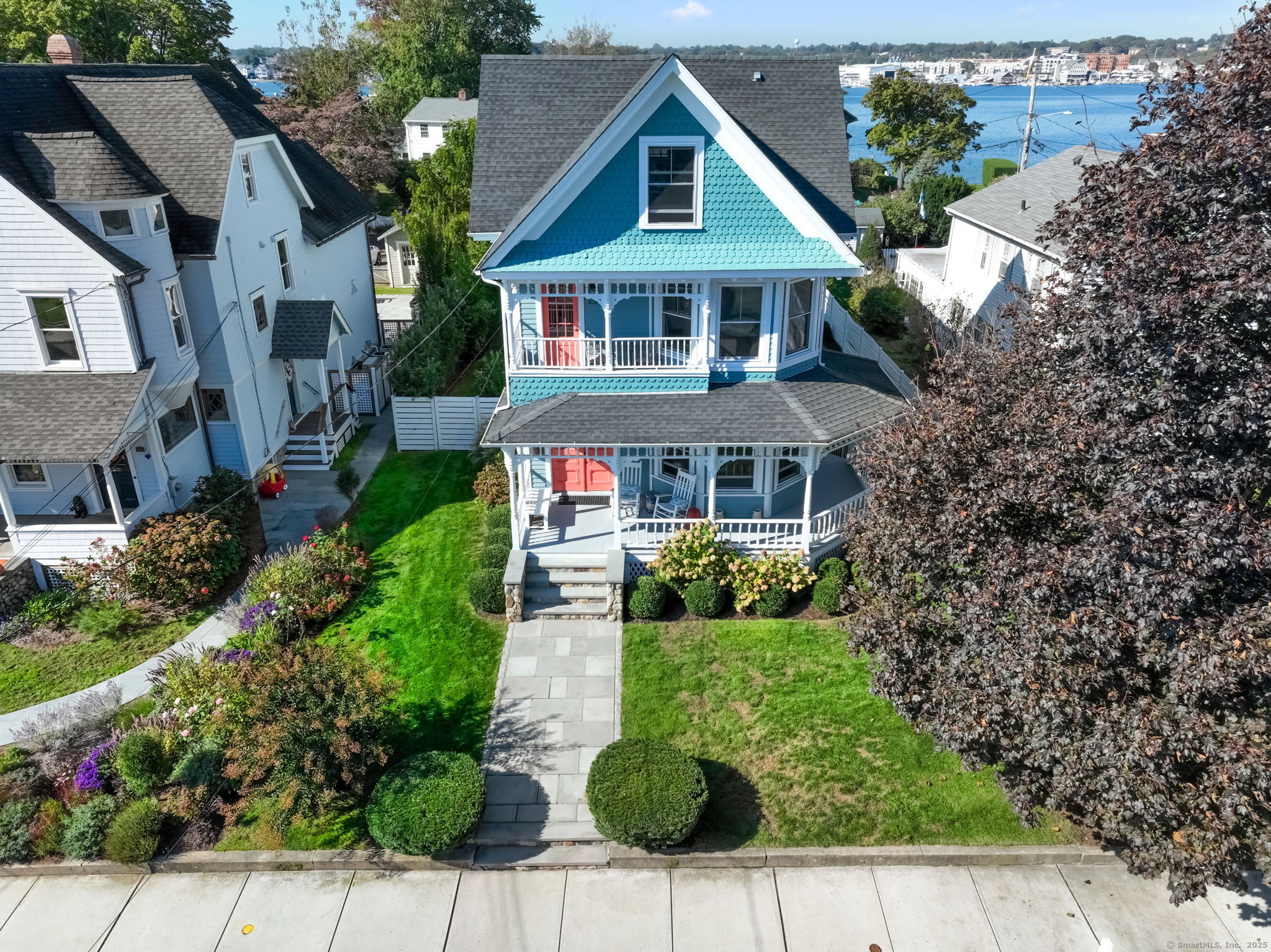 54 Cove Avenue