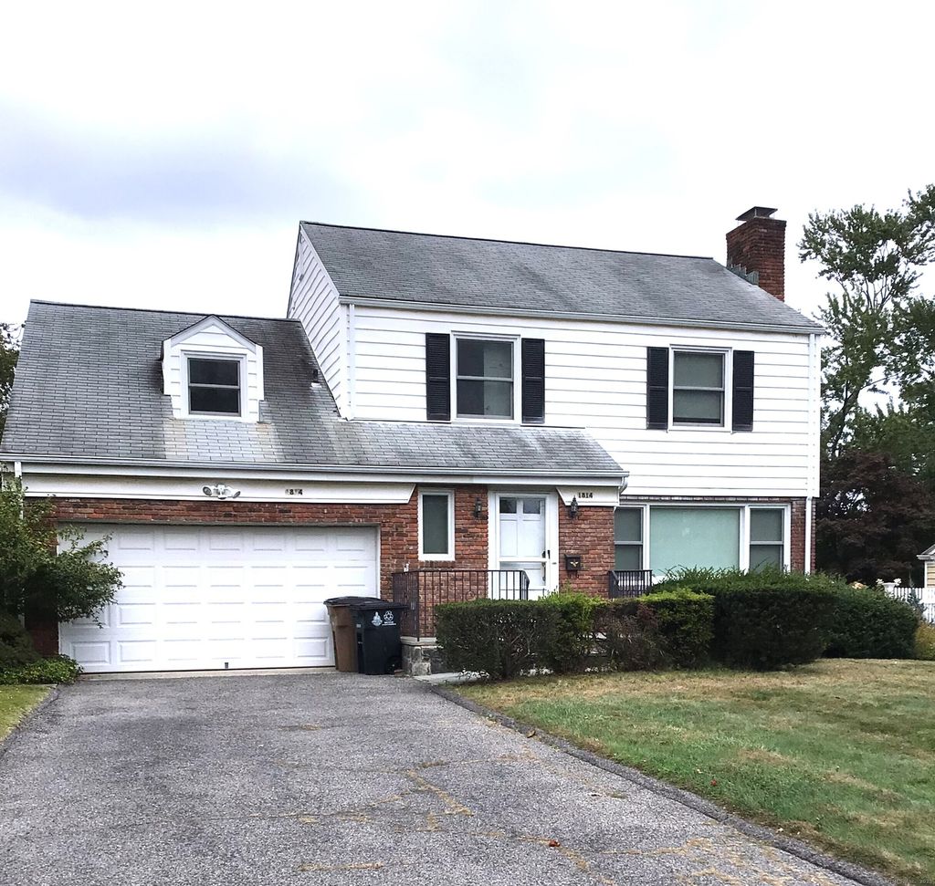 Photo of 1814 Shippan Avenue, Stamford, CT 06902 (MLS # 24132447)