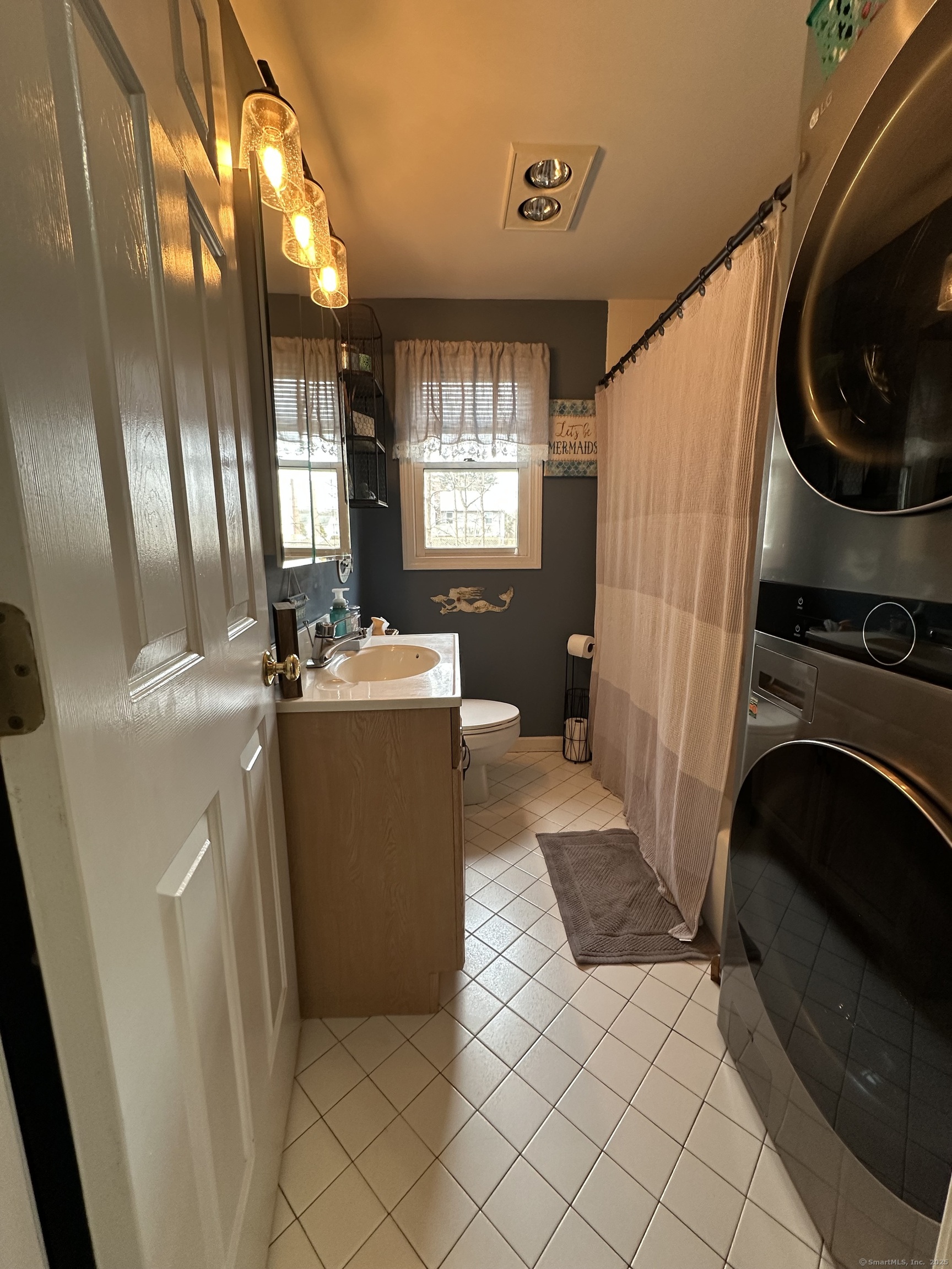 90 Homecrest Drive, Berlin, Connecticut image 14