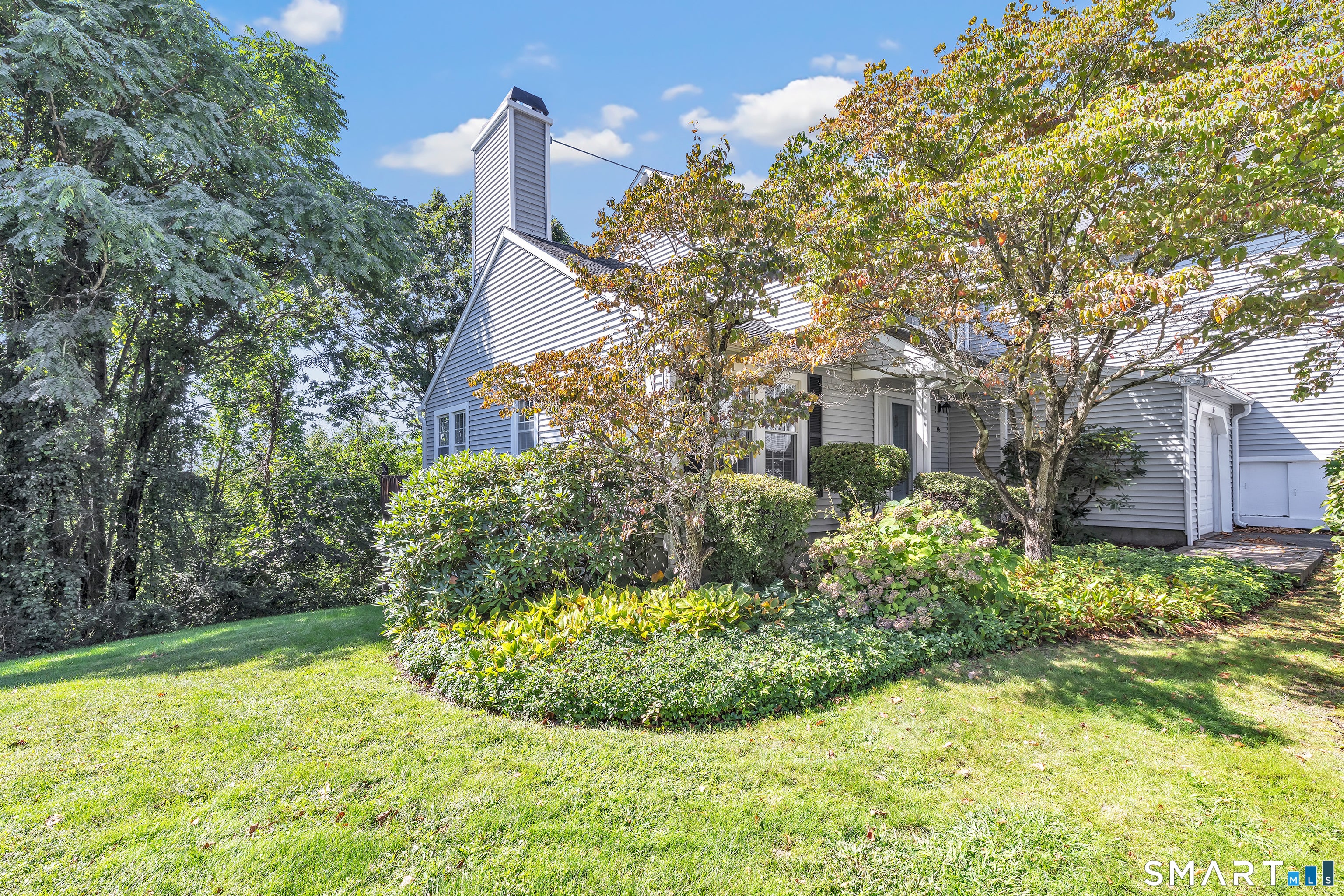 16 Rivendell Drive 16