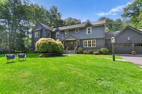 52 Putnam Road New Canaan CT 06840