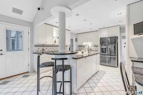 Tiny photo for 205 Stoneleigh Square, Fairfield, CT 06825 (MLS # 24196817)