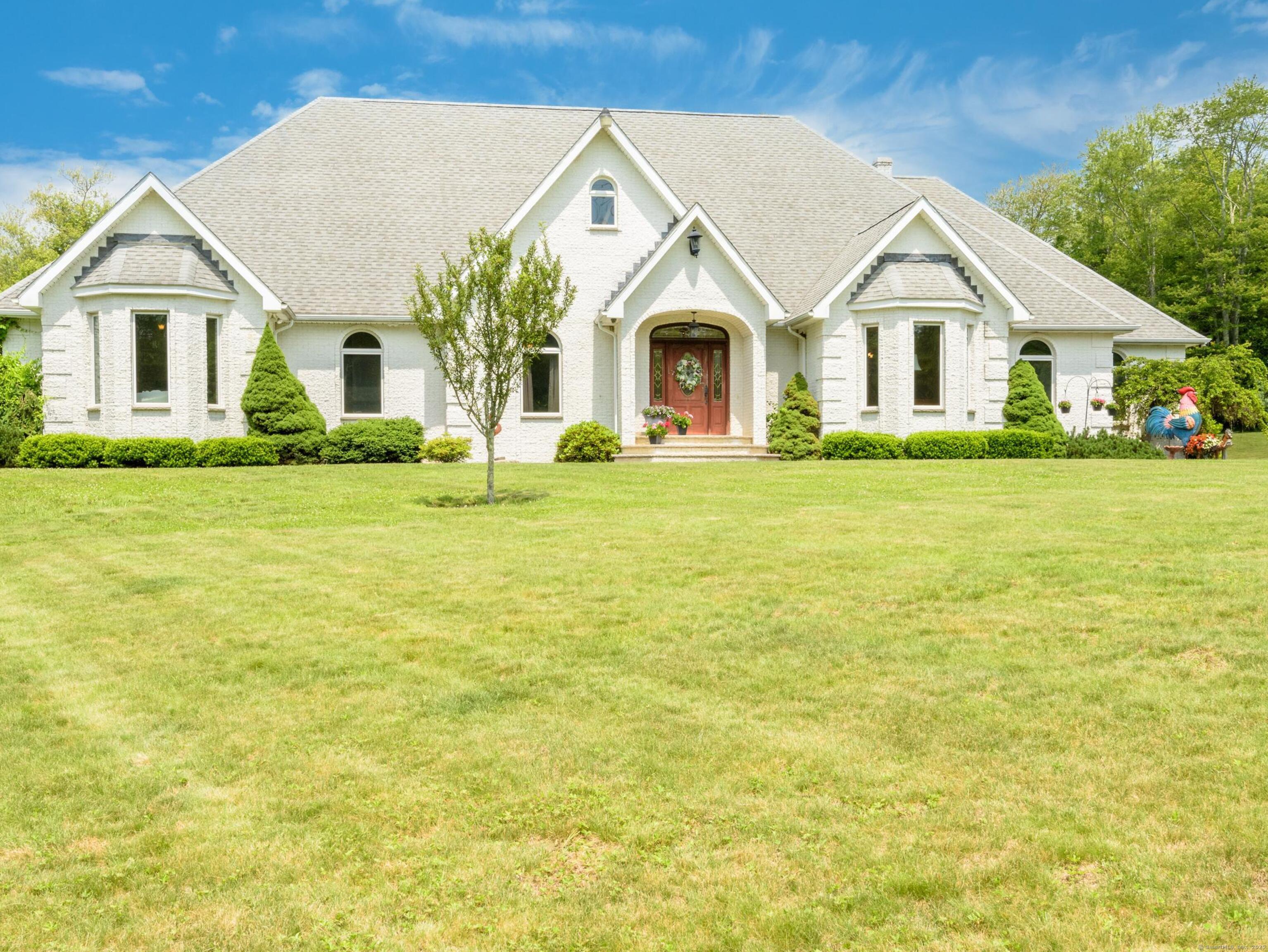 Jericho Road, Pomfret, Connecticut - 3 Bedrooms  
4 Bathrooms  
7 Rooms - 