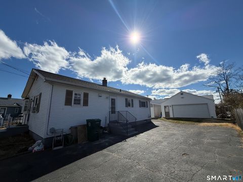 Photo of 35 Early Avenue, Stratford, CT 06615 (MLS # 24162554)