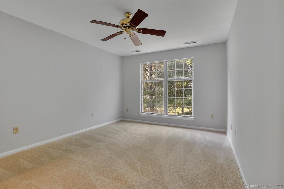 Rocky Hill, Connecticut 06067, United States, 2 Bedrooms Bedrooms, ,3 BathroomsBathrooms,Residential,Active,163817