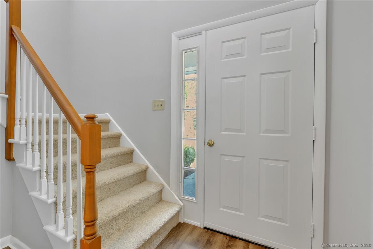 Rocky Hill, Connecticut 06067, United States, 2 Bedrooms Bedrooms, ,3 BathroomsBathrooms,Residential,Active,163817