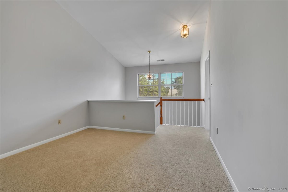 Rocky Hill, Connecticut 06067, United States, 2 Bedrooms Bedrooms, ,3 BathroomsBathrooms,Residential,Active,163817