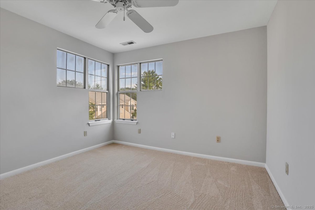 Rocky Hill, Connecticut 06067, United States, 2 Bedrooms Bedrooms, ,3 BathroomsBathrooms,Residential,Active,163817