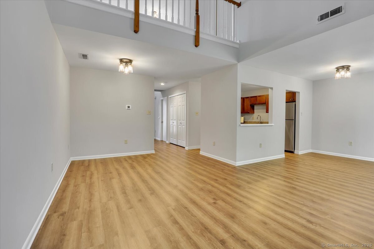 Rocky Hill, Connecticut 06067, United States, 2 Bedrooms Bedrooms, ,3 BathroomsBathrooms,Residential,Active,163817