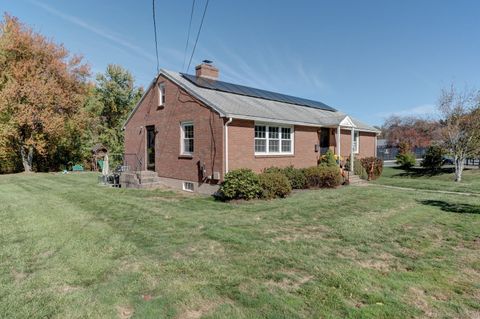 Tiny photo for 158 Newtown Street, Middletown, CT 06457 (MLS # 24134939)