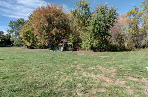 Tiny photo for 158 Newtown Street, Middletown, CT 06457 (MLS # 24134939)