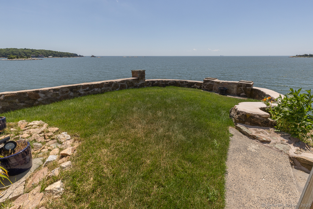 105 Beckett Avenue 105