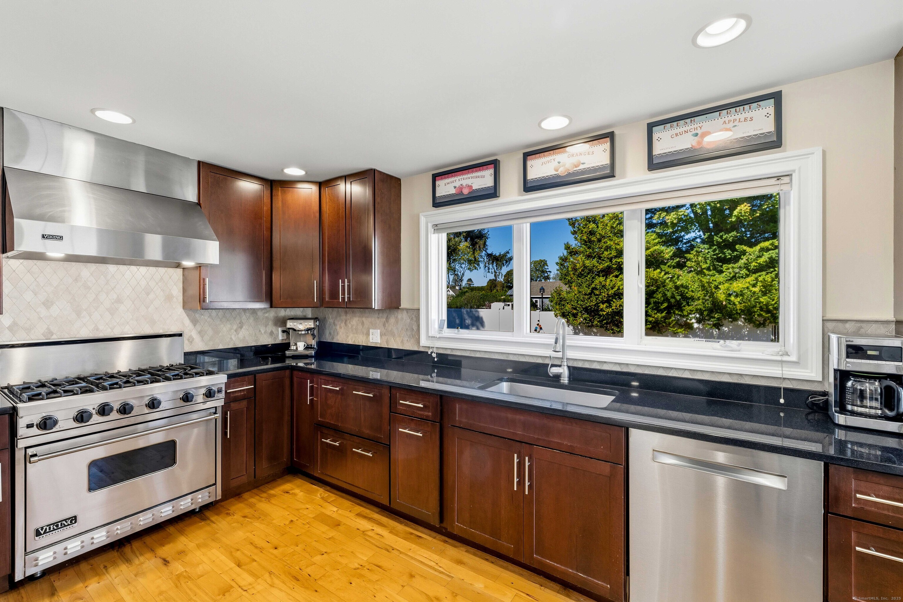 Old Saybrook, Connecticut 06475, United States, 3 Bedrooms Bedrooms, ,3 BathroomsBathrooms,Residential,Active,228941