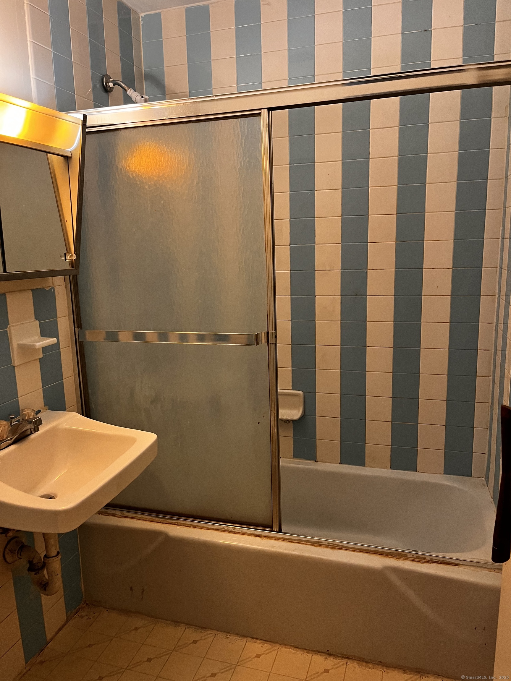 40 Owen Street APT B5