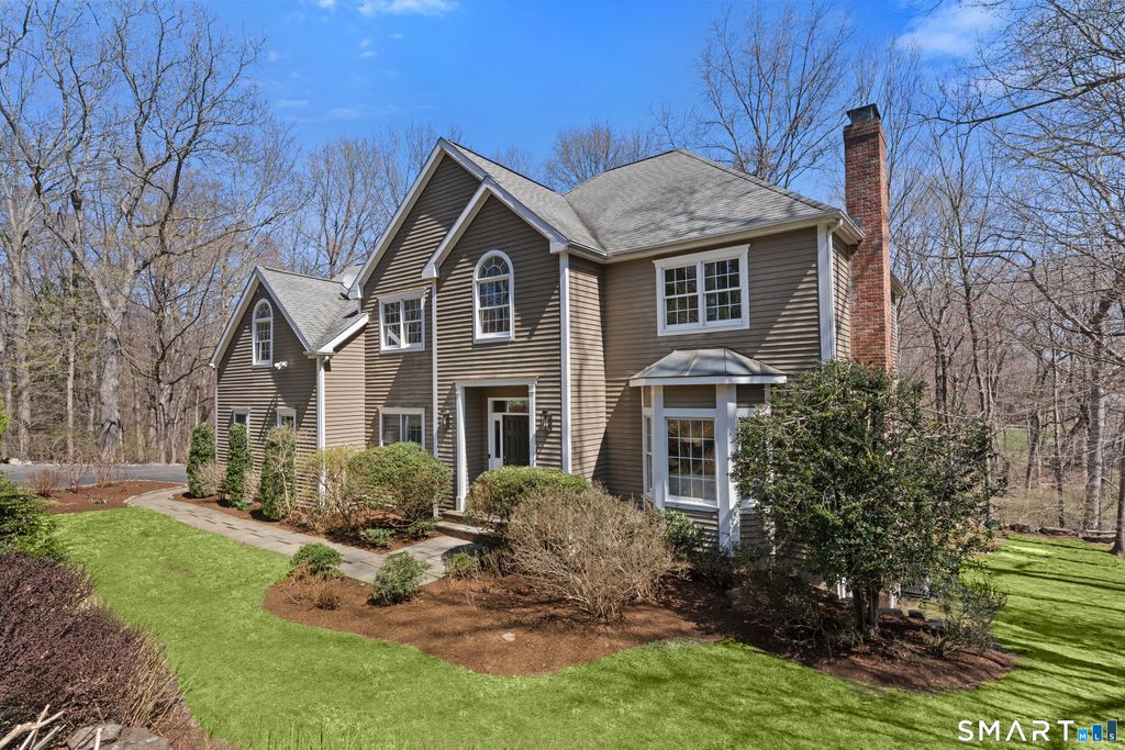 Photo of 350 Chestnut Hill Road, Norwalk, CT 06851 (MLS # 24161100)