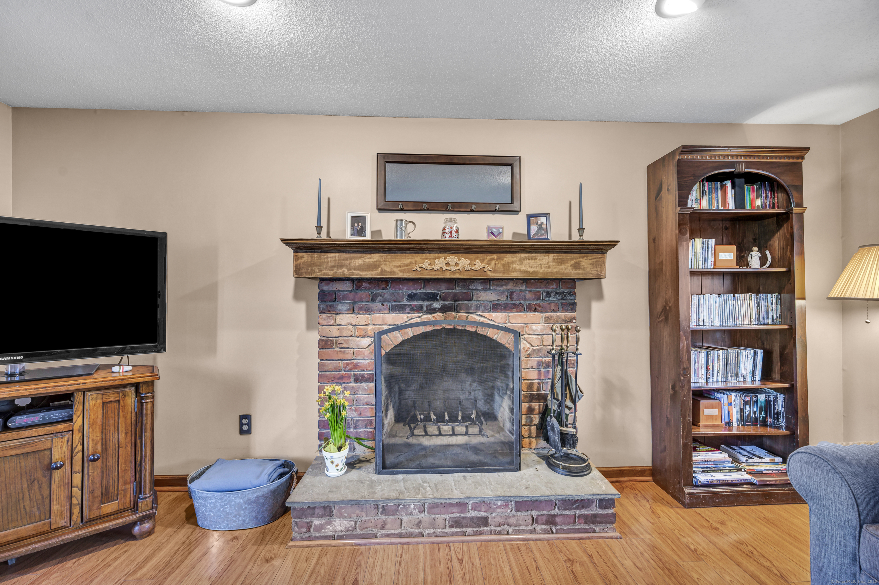 8 Wisk Key Wind Road, Wallingford, Connecticut image 16