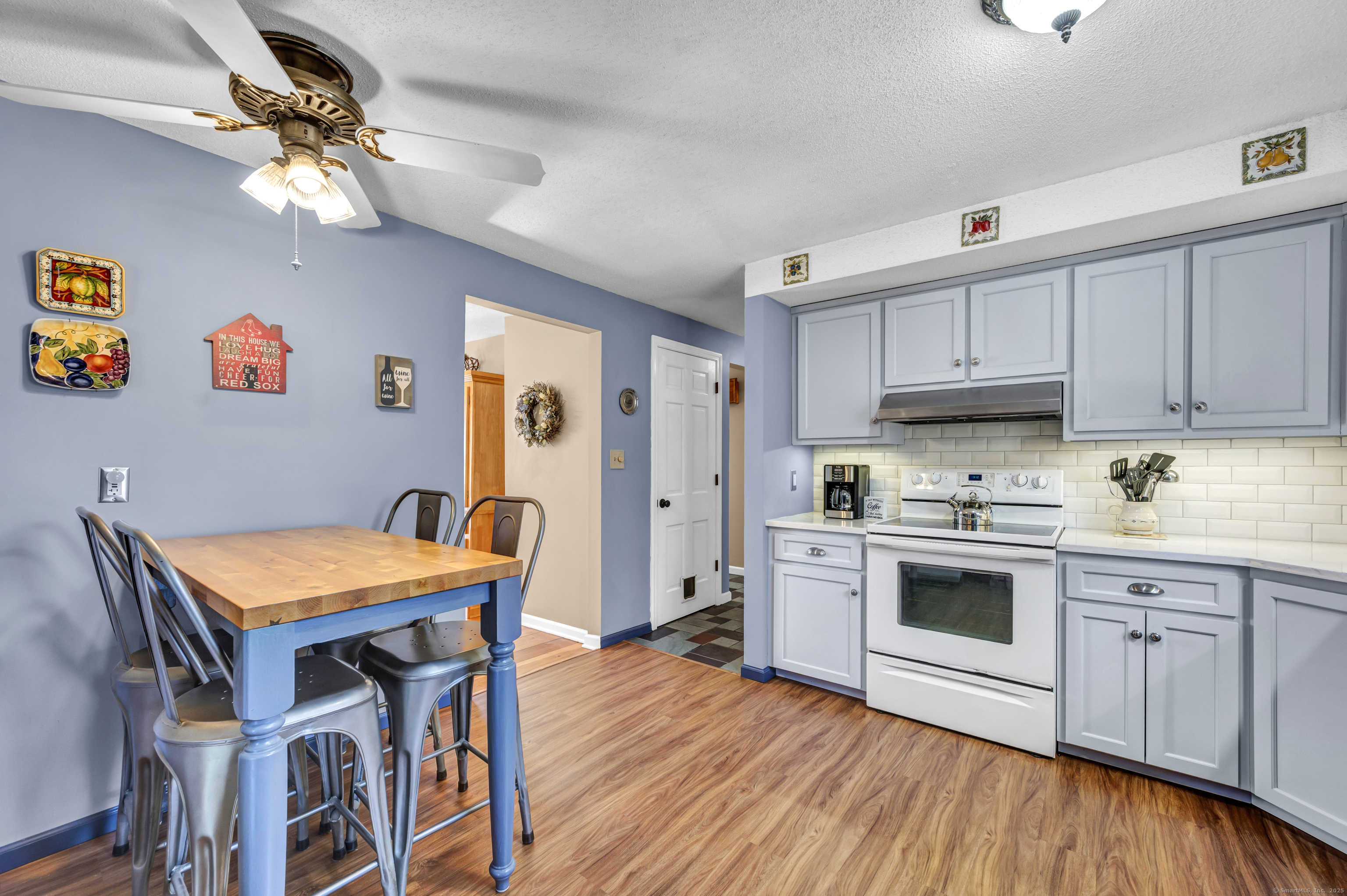 8 Wisk Key Wind Road, Wallingford, Connecticut image 12