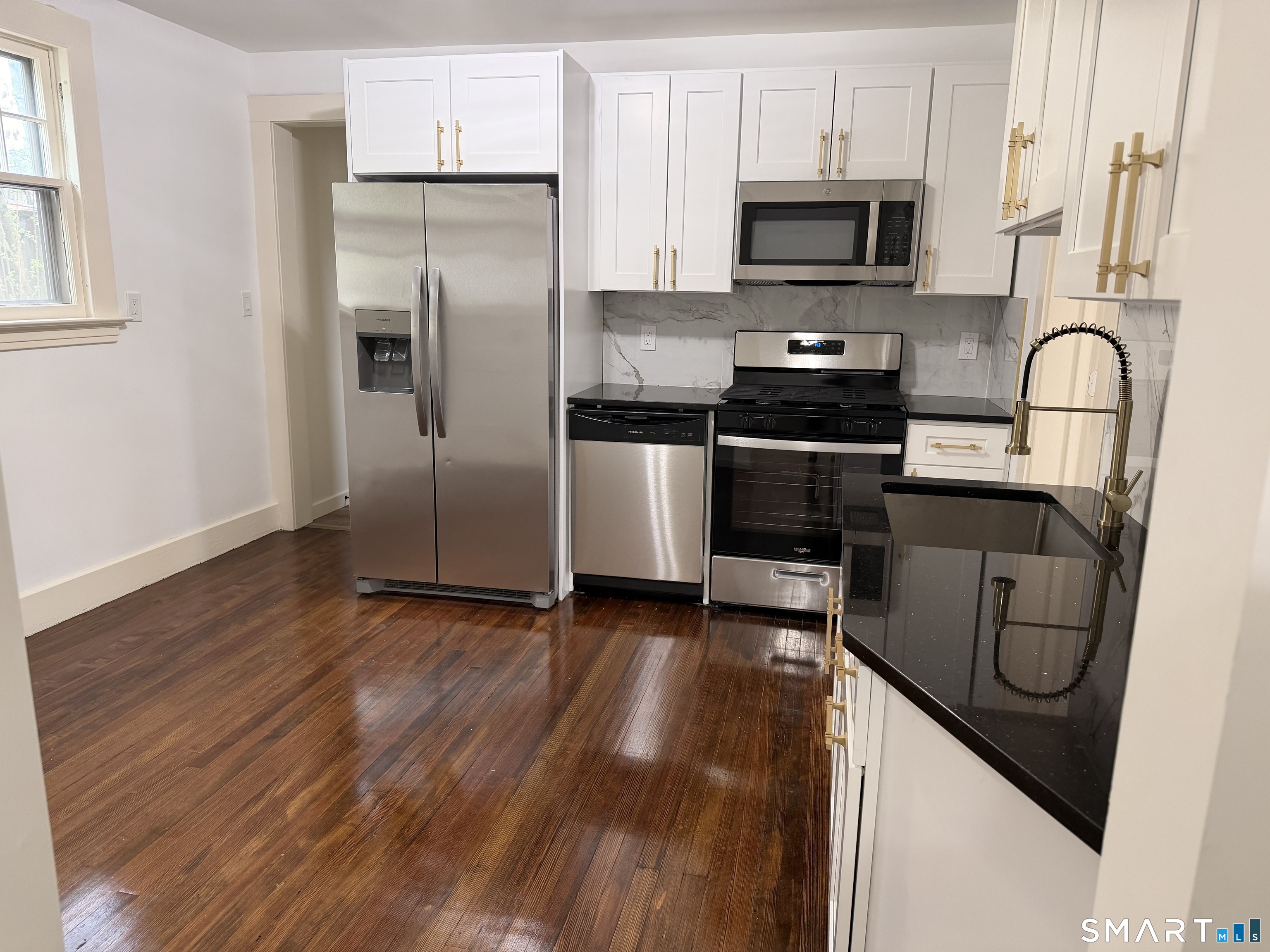 15 Central Avenue