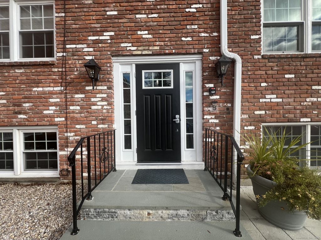 Photo of 12 Terrace Place #11, New Milford, CT 06776 (MLS # 24143610)