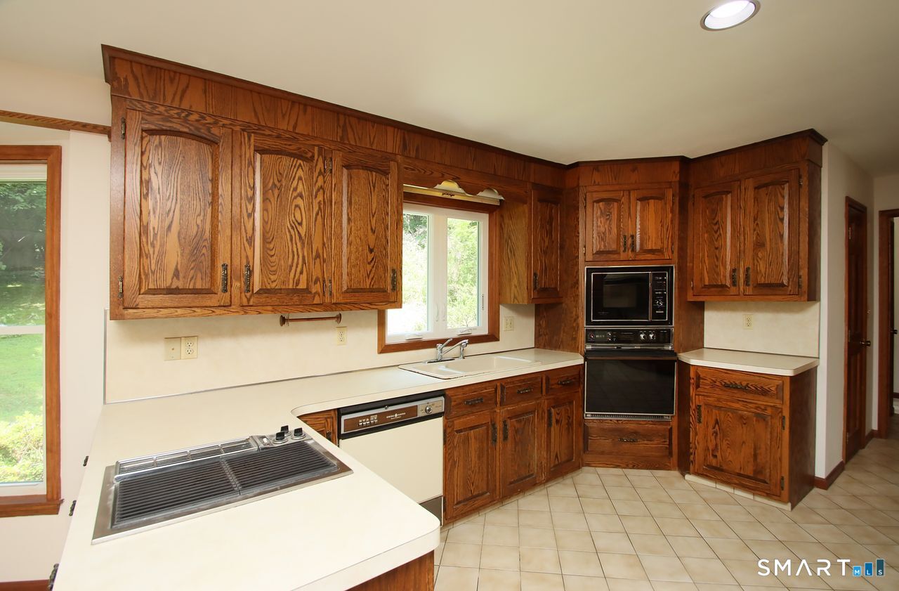 328 Saybrook Road