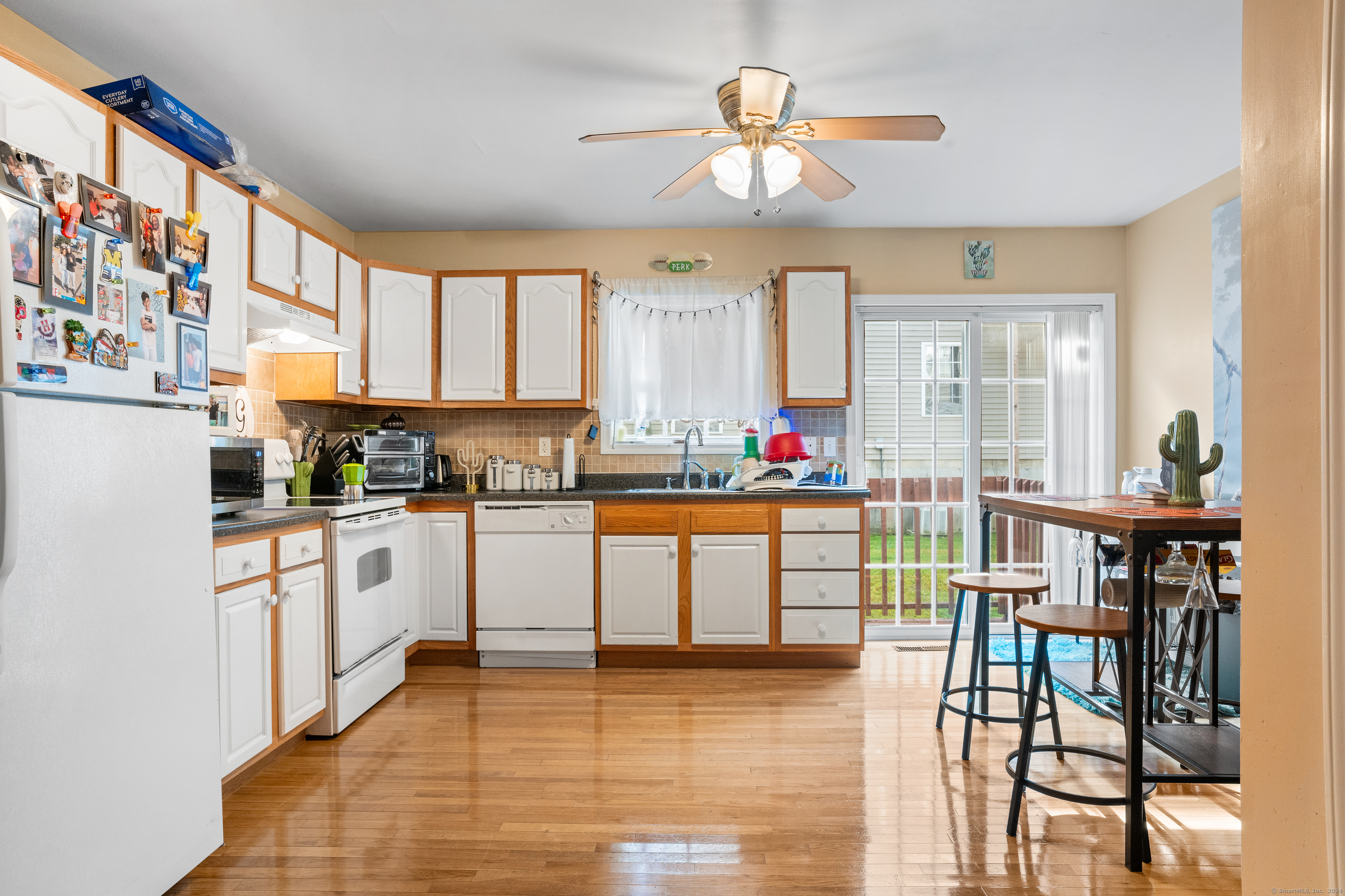 Photo 1 of Stonefield Drive 29, Waterbury, Connecticut, $215,000, Web #: 24053011