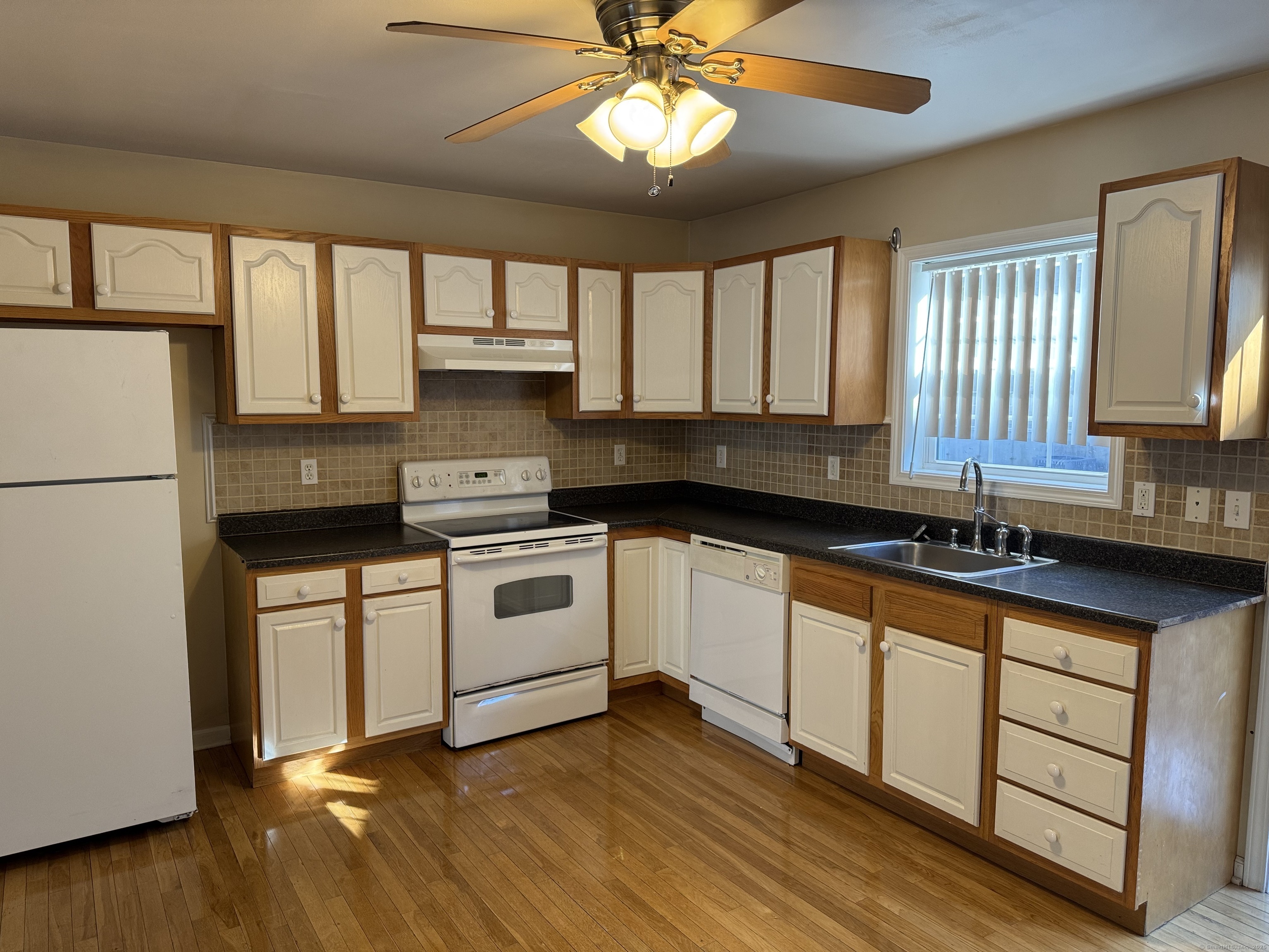 170 Stonefield Drive #29, Waterbury, Connecticut image 18