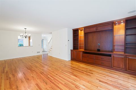 Tiny photo for 5 Carlisle Lane #5, East Lyme, CT 06357 (MLS # 24039187)