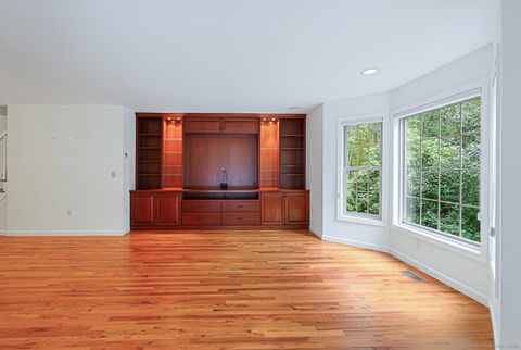 Tiny photo for 5 Carlisle Lane #5, East Lyme, CT 06357 (MLS # 24039187)