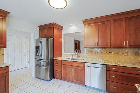 Tiny photo for 5 Carlisle Lane #5, East Lyme, CT 06357 (MLS # 24039187)